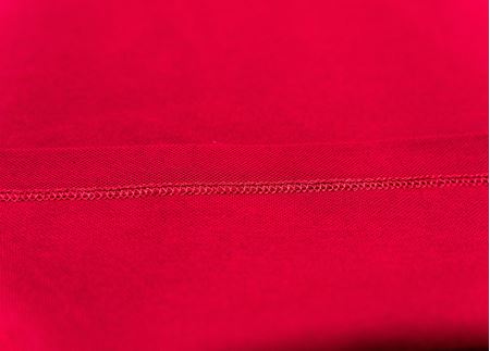 KIRMIZI UZUN KOL LAKOS YAKA TİŞÖRT